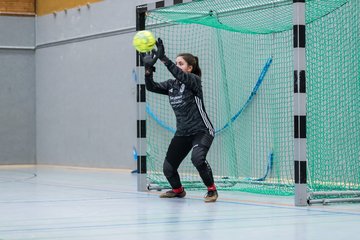 Bild 272 - B2 Loewinnen Cup